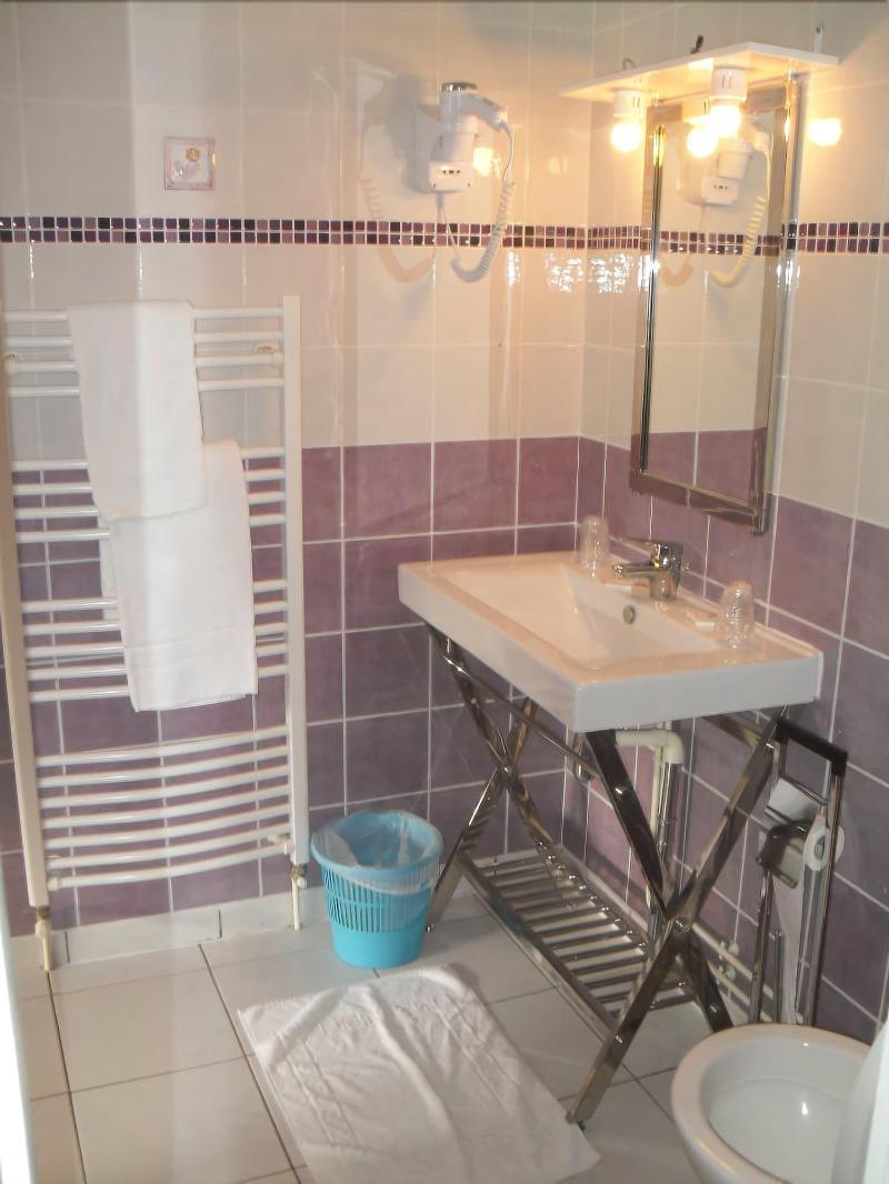 Modern'Hotel Валенсиен Екстериор снимка