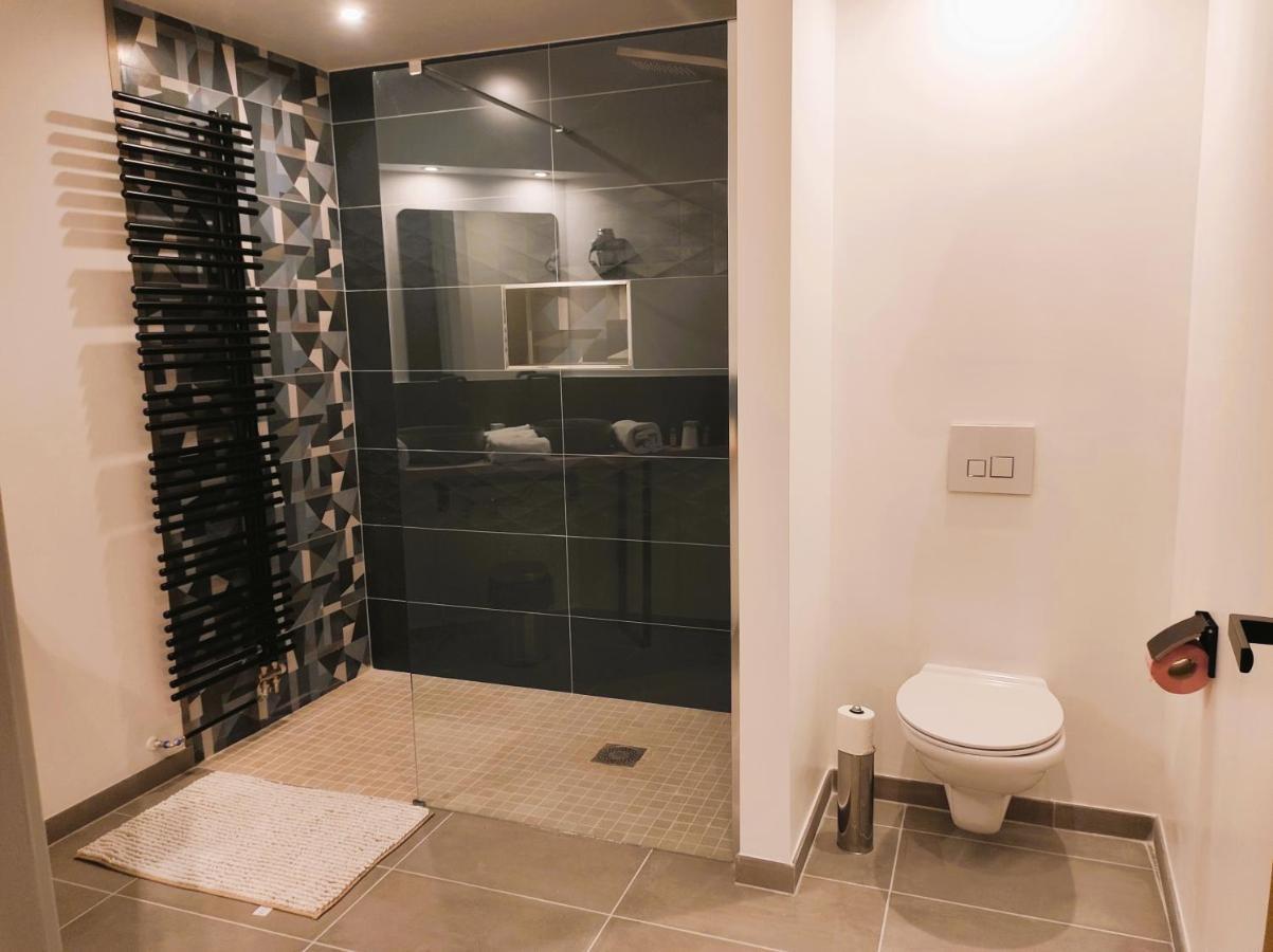 Modern'Hotel Валенсиен Екстериор снимка