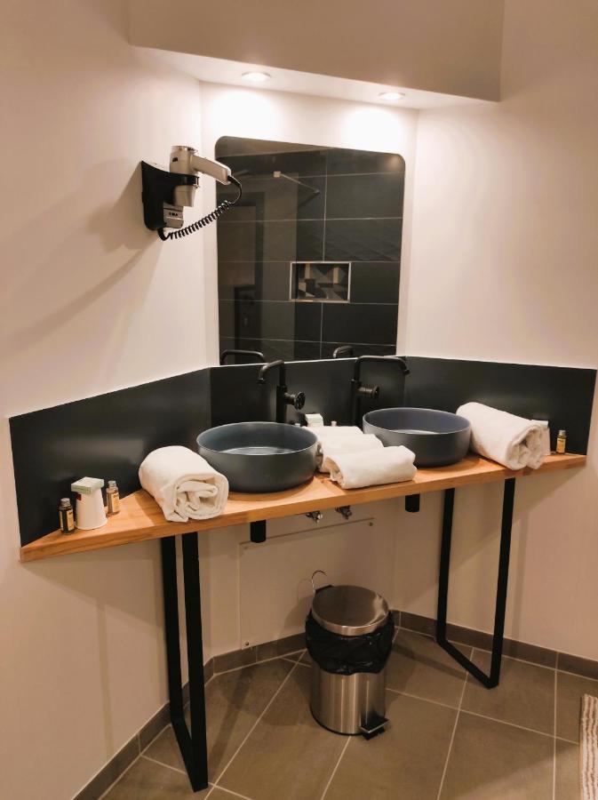 Modern'Hotel Валенсиен Екстериор снимка