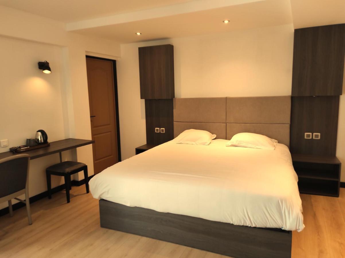 Modern'Hotel Валенсиен Екстериор снимка
