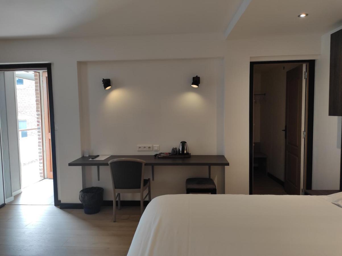 Modern'Hotel Валенсиен Екстериор снимка