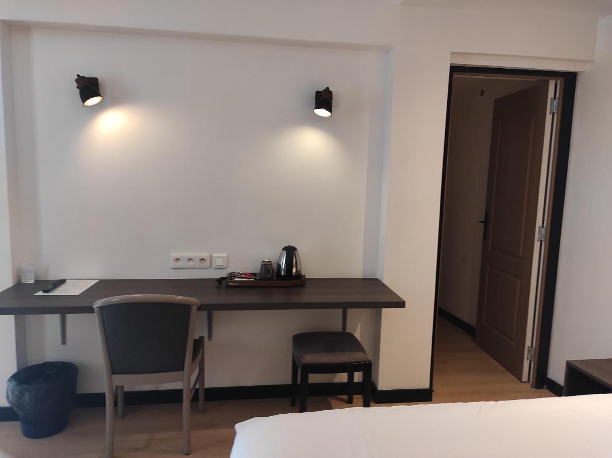 Modern'Hotel Валенсиен Екстериор снимка