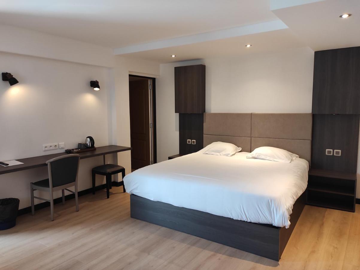 Modern'Hotel Валенсиен Екстериор снимка